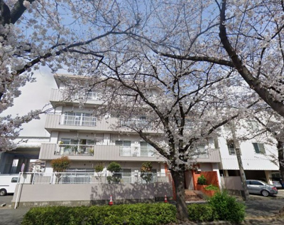 【外観】 | エスペランサたまプラーザ | 足音等階下の心配のない1階住居につき子育てにも適した環境です。
開放感のある専用庭付♪