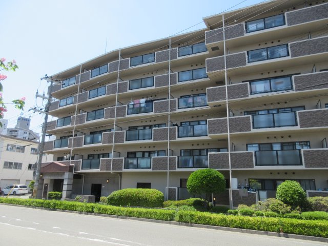 フェニックスハイツ西明石の外観