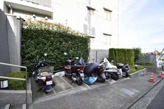 【その他共用部分】 | 敷地内バイク置場