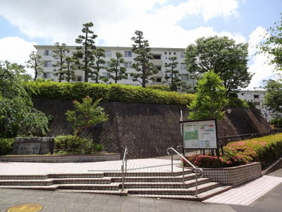 【外観】 | 洋光台南第一団地2号棟 | マンション敷地内