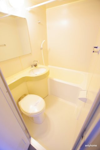 ライオンズマンション新大阪第5 仲介手数料無料の浴室