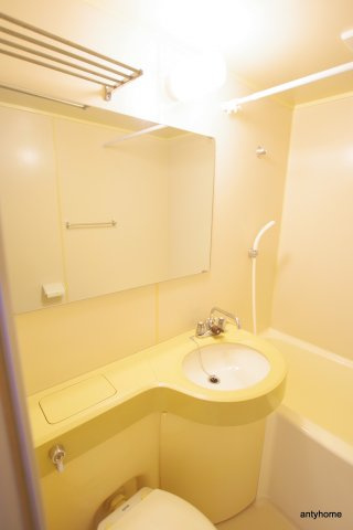 ライオンズマンション新大阪第5 仲介手数料無料の洗面所