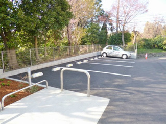 【駐車場】