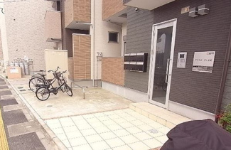 【エントランス】