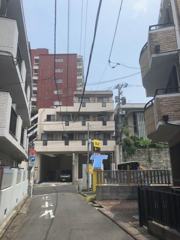 シントミプラザ新宿の外観