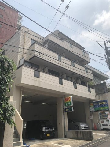 シントミプラザ新宿の外観