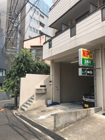 シントミプラザ新宿のエントランス