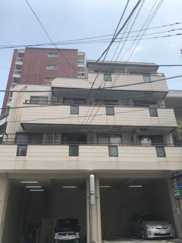 シントミプラザ新宿の外観