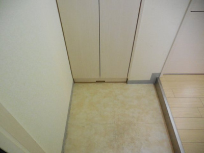 【玄関】 | ラ・ヴェゾン塚本通