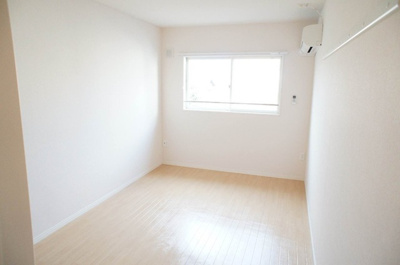 【寝室】 | メルヴェイユ | ゆとりの広さです