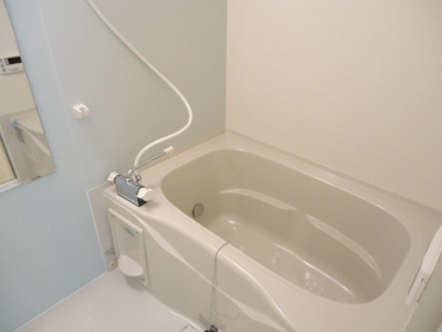 【浴室】 | メルヴェイユ | ゆったり過ごせるお風呂です