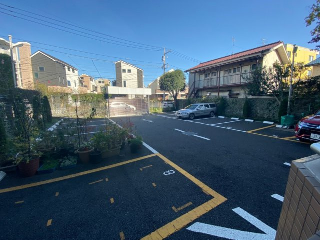 ヴィラ井荻の駐車場|ヴィラ井荻