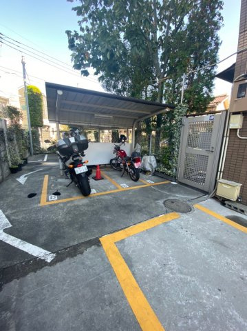 ヴィラ井荻のその他共用部分|バイク置き場
