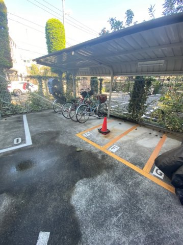 ヴィラ井荻のその他共用部分|バイク置場