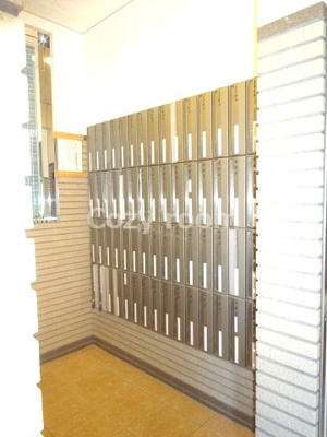 【その他共用部分】 | アルシェ垂水 | メールボックスコーナー