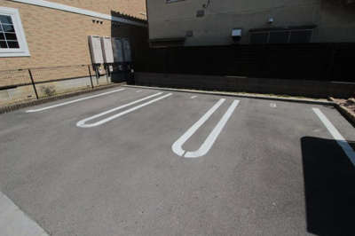 【駐車場】 | ブルースカイⅢ