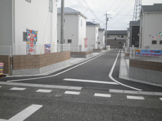 【前面道路含む現地写真】 | 前面道路含む現地写真です