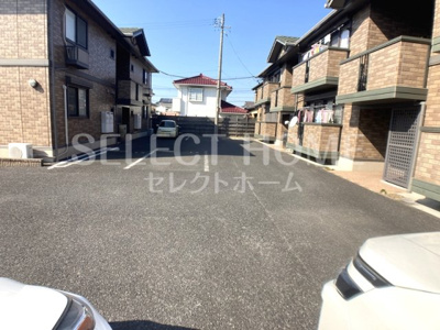 【駐車場】 | メゾン・ド・プルメリアＡ | 駐車場に車を止められます