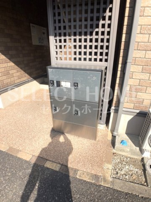 【エントランス】 | メゾン・ド・プルメリアＡ | 清潔なエントランスです