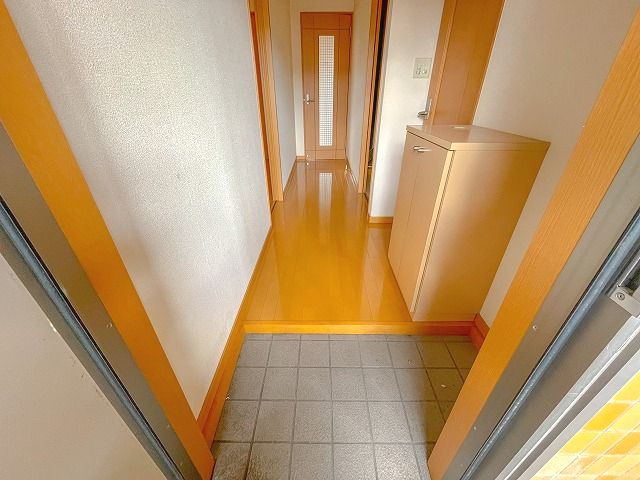 楽住庵の玄関|玄関です。※反転の場合がございます。