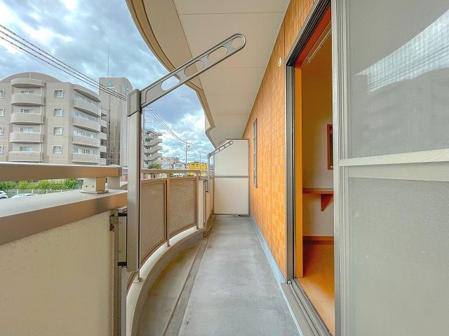 楽住庵のバルコニー|バルコニーからの眺めを楽しみながら食事をしませんか