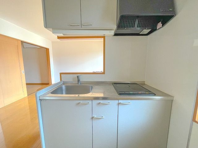 楽住庵のキッチン|キッチンです。※反転の場合がございます。