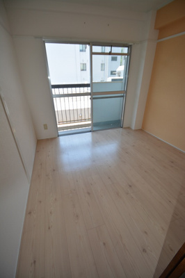 【洋室】 | パルコチェントラーレ | 現況優先となります。現地にて間取り・仕様等をお確かめ下さい。