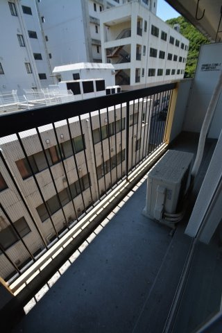 【バルコニー】 | パルコチェントラーレ | お洗濯にも便利なバルコニー付き