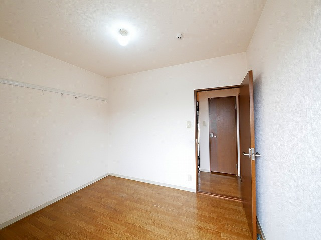 リバーパークの洋室|広々とした洋室です