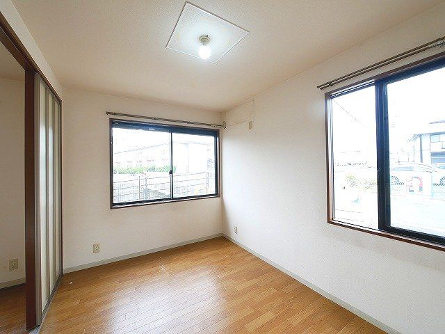 リバーパークの洋室|個人の部屋や寝室として使える洋室です