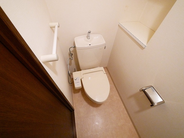 ライオンズマンション富雄Dのトイレ|きれいで使いやすいトイレです