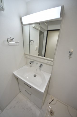 【独立洗面台】 |  L・Isobe三宮