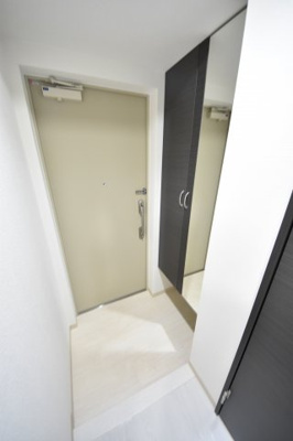 【玄関】 |  L・Isobe三宮