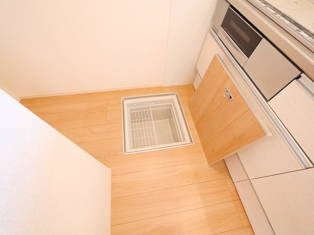 グランエストの収納