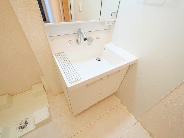 グランエストの独立洗面台