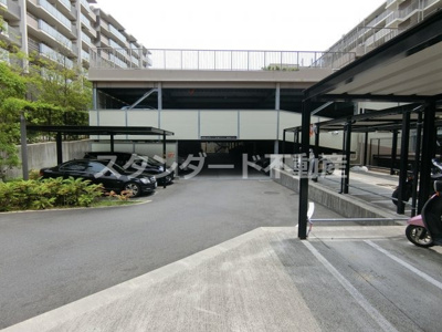 【駐車場】 | グランロジュマン豊中少路C街区