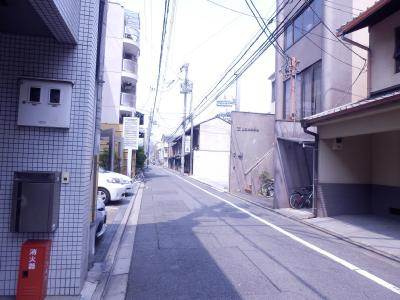 デトムワン烏丸五条の周辺|前面道路