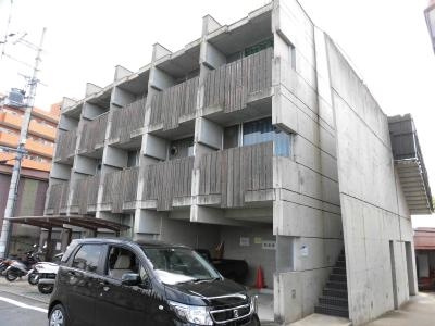 グランデ西京極の外観