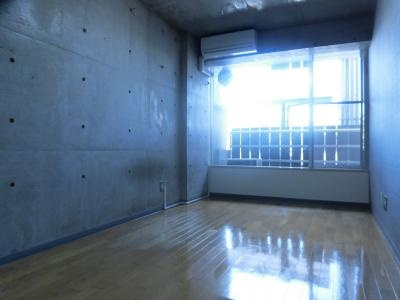 グランデ西京極の居間・リビング|洋室