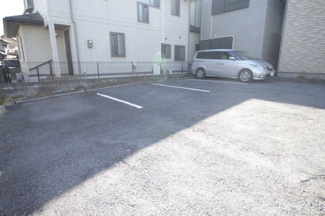 【駐車場】