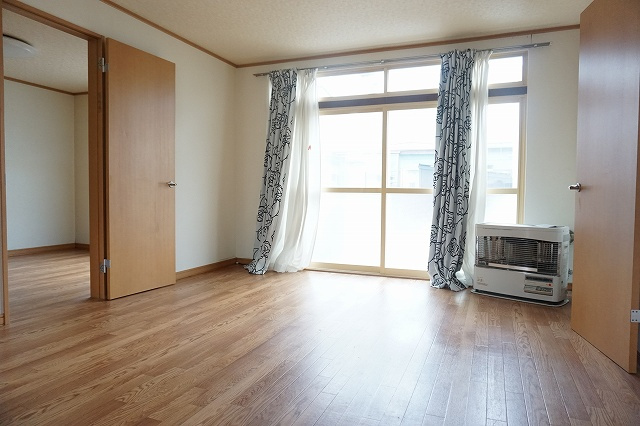 東光戸建の洋室