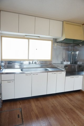 東光戸建のキッチン