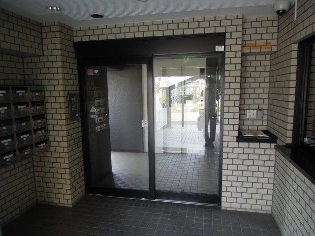 セシーズ福井越前花堂のエントランス|エントランス玄関です