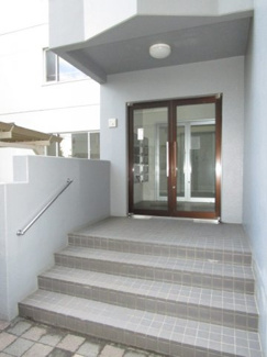 【エントランス】