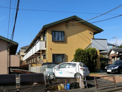 【外観】 | シュプリーム21 | 小田急線「五月台」駅より徒8分！便利な立地の2階建てアパートです♪通勤通学はもちろん、お買い物やお出かけにもGood☆