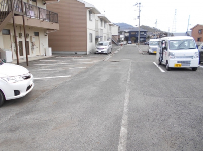 【駐車場】 | 山岡ハイツ | 駐車場