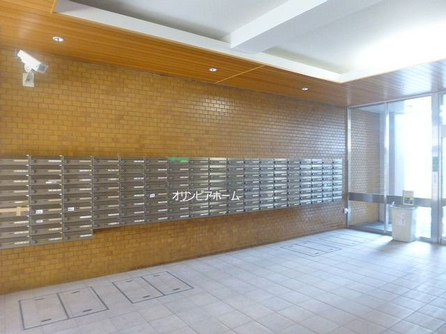 トーア辰巳マンション　3階　リ　ノベーション済のエントランス