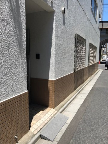 ルーチェ浅草橋のエントランス