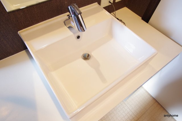 WOB西梅田　仲介手数料無料の洗面所