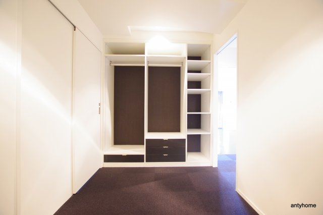 WOB西梅田　仲介手数料無料の洋室